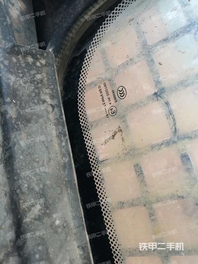 右側(cè)玻璃角標（駕駛室部分）