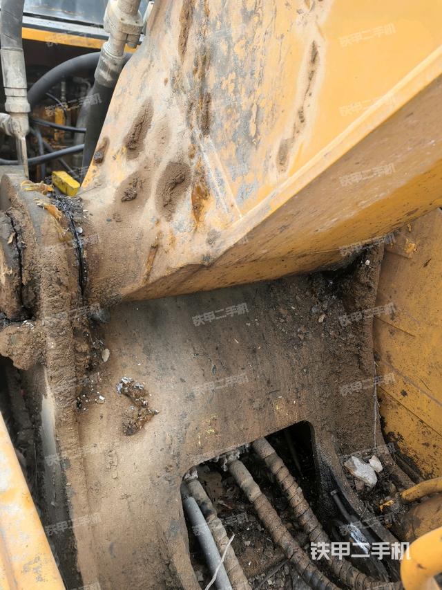 大臂根部 斜视（工作和回转装置）