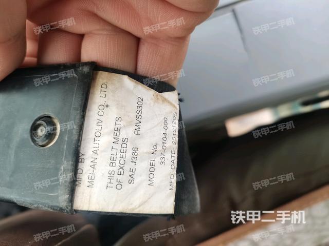 座椅右側(cè)控制臺/鑰匙門/油門/含右手柄(駕駛室部分) 座椅右側(cè)控制臺/鑰匙門/油門/含右手柄(駕駛室部分)