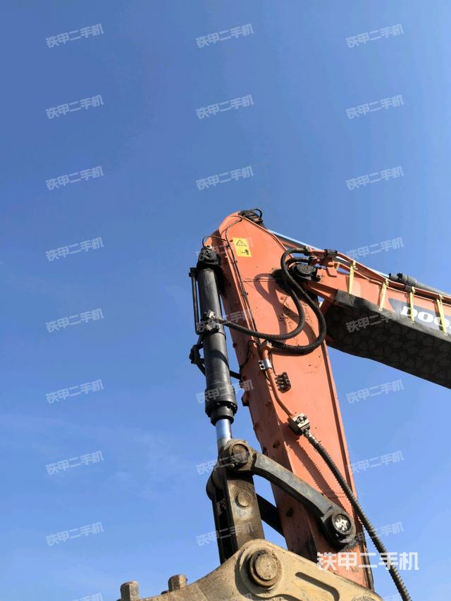 小臂整體左后（工作和回轉(zhuǎn)裝置）