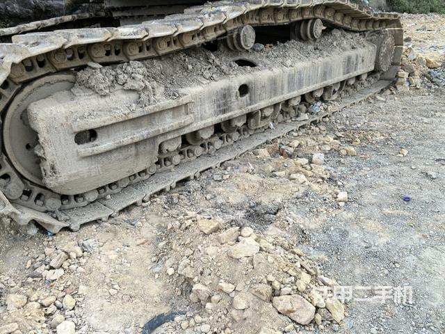 左側(cè)履帶整體?（行走機構(gòu)）