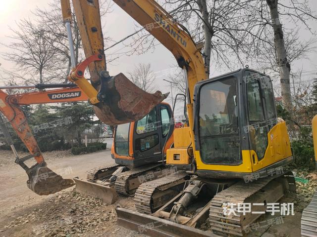 右前45(整機外觀) 右前45(整機外觀)