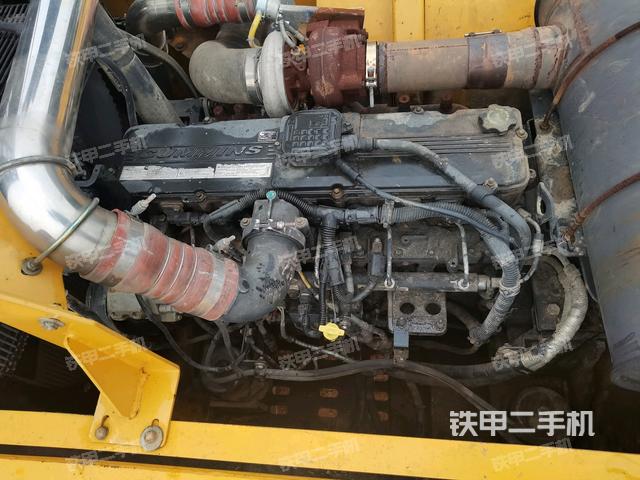 氣門室蓋螺絲特寫（上車部件）