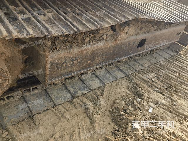 單側(cè)履帶整體（整機(jī)外觀）