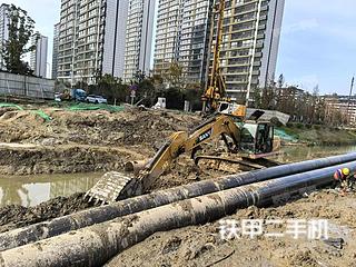 三一重工SY215C挖掘机实拍图片