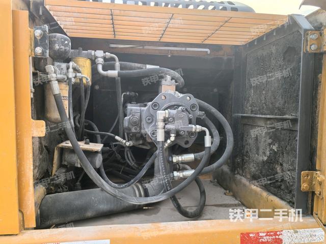 液壓泵室(大件艙室) 液壓泵室(大件艙室)