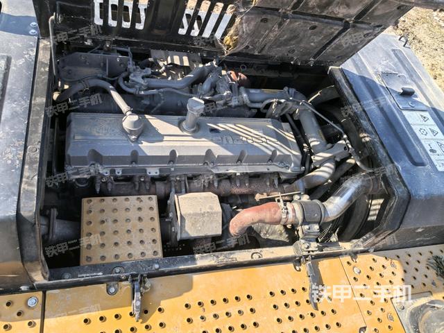 發(fā)動機室(上車部件) 發(fā)動機室(上車部件)