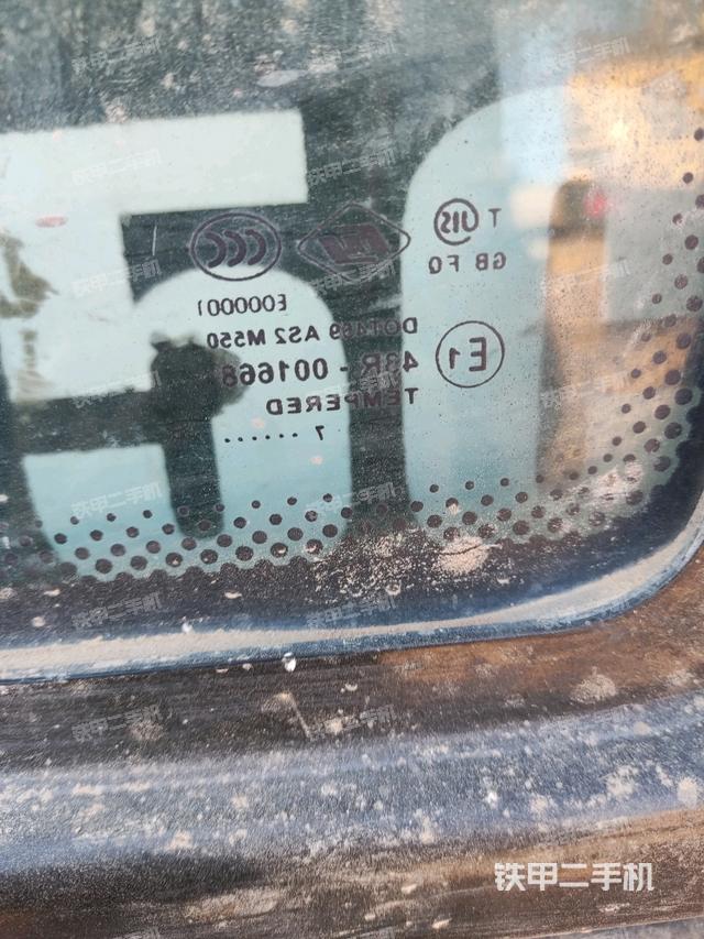 后窗玻璃角標(biāo)（駕駛室部分）