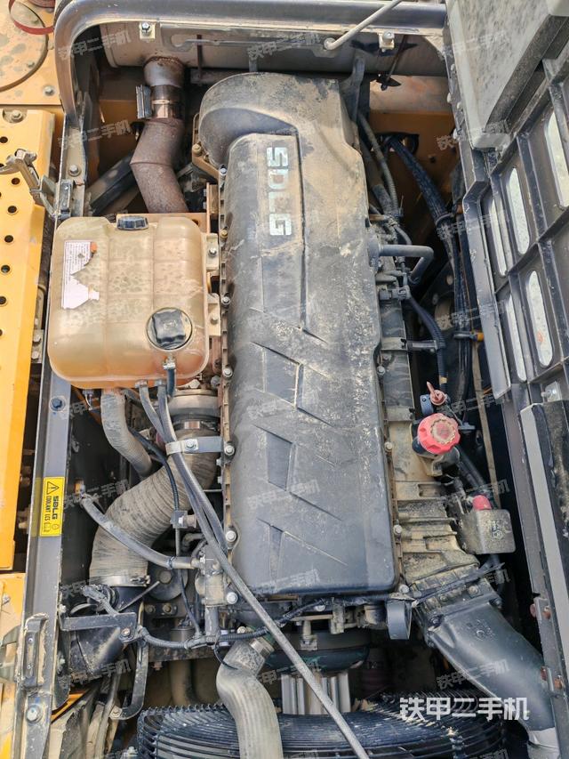 發(fā)動(dòng)機(jī)整體俯視（整機(jī)外觀）