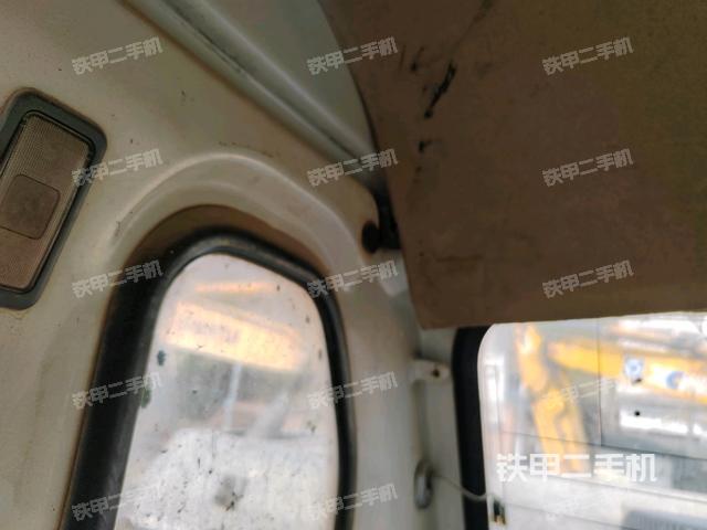 駕駛室正側(cè)（駕駛室部分）