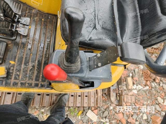 座椅左側(cè)控制臺(tái)/音響/含左手柄（駕駛室部分）