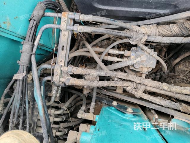 回轉(zhuǎn)馬達(dá)（上車部件）