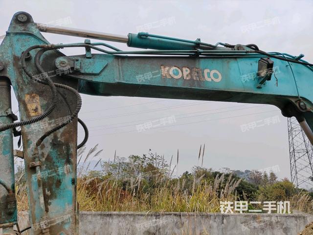 小臂整體右前（工作和回轉(zhuǎn)裝置）