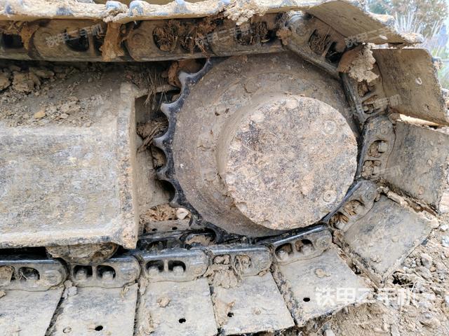 右驅(qū)動(dòng)輪（行走機(jī)構(gòu)）