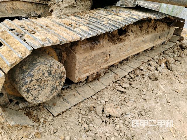 左側履帶整體?（行走機構）