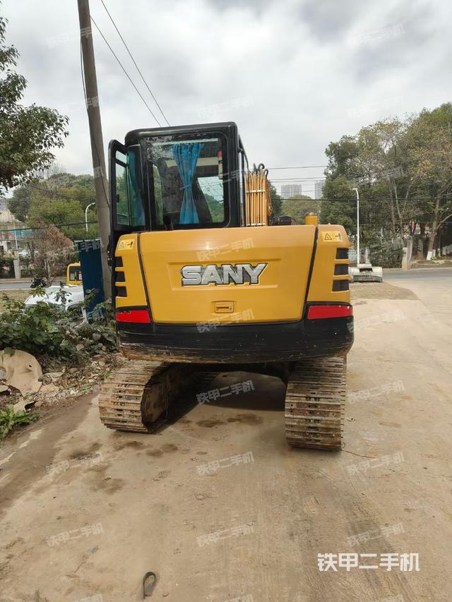 駕駛室頂部（整機(jī)外觀）