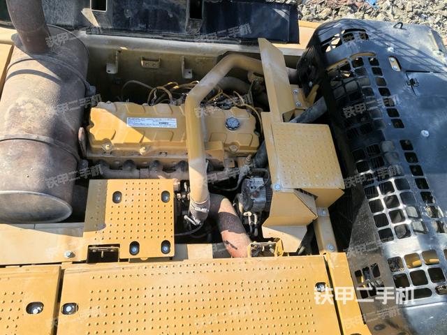 發(fā)動機(jī)室（上車部件）