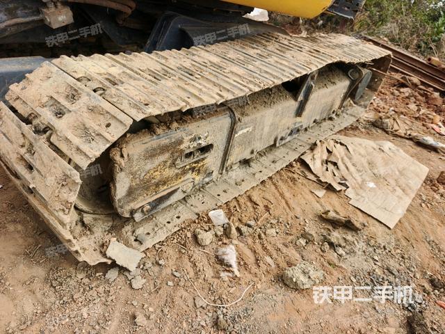 右側(cè)履帶整體?（行走機構(gòu)）