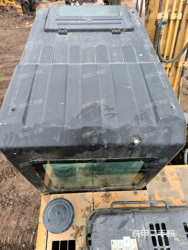 駕駛室頂部俯視（上車部件）