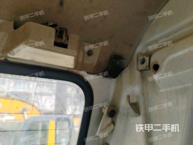 駕駛室左后45度（駕駛室部分）