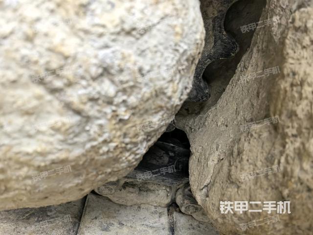 右側(cè)行走馬達蓋板(行走機構(gòu)) 右側(cè)行走馬達蓋板(行走機構(gòu))