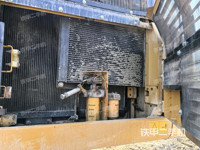 散熱器正面（大件艙室）