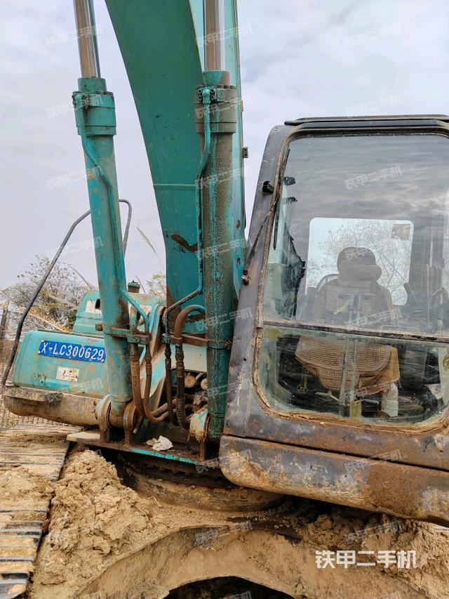 大臂油缸整體?豎拍（工作和回轉裝置）