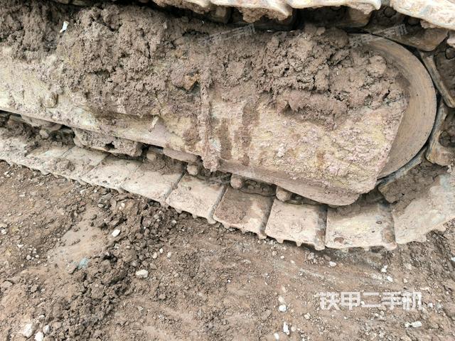 右側行走馬達蓋板（行走機構）