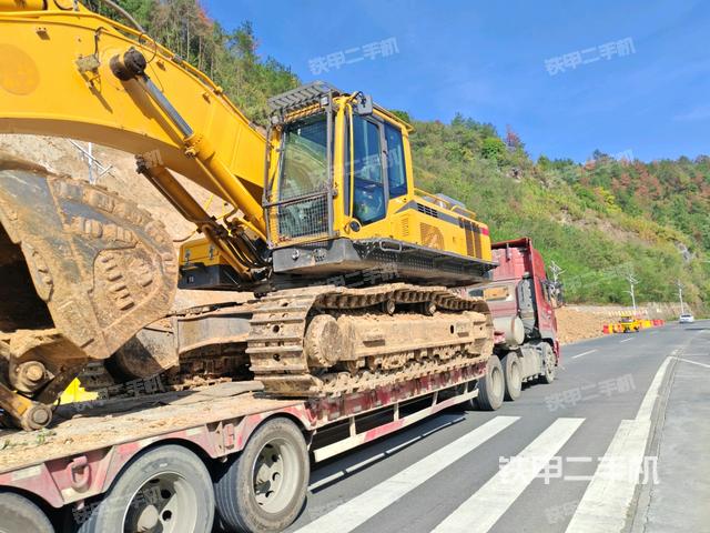 單側(cè)履帶整體（整機(jī)外觀）