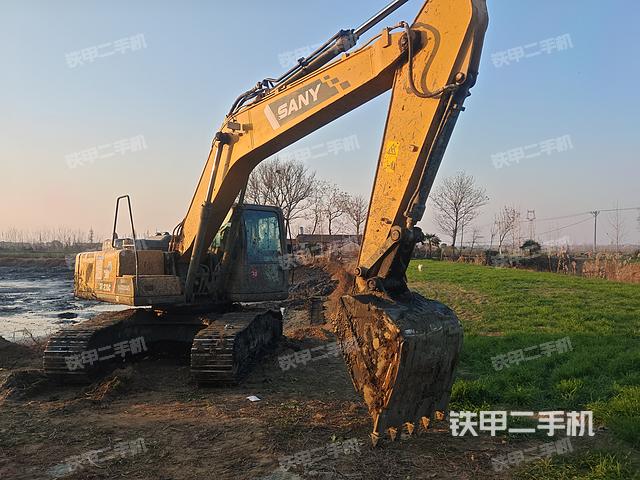 三一重工SY205C挖掘机