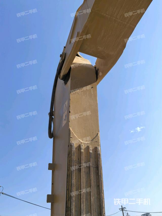 小臂整體左后（工作和回轉(zhuǎn)裝置）