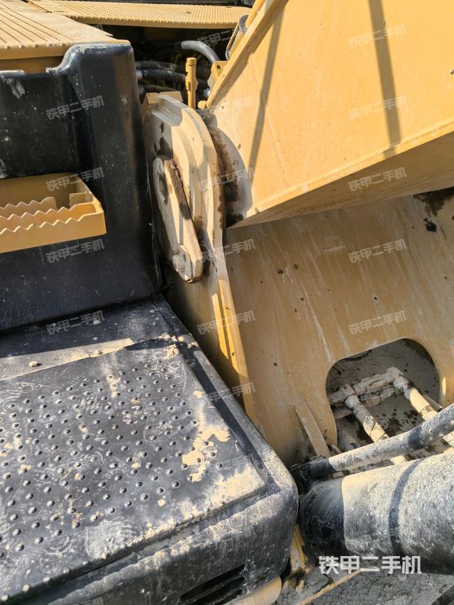 大臂根部?斜視（工作和回轉(zhuǎn)裝置）