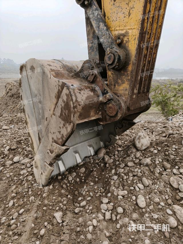 小臂整體左后（工作和回轉(zhuǎn)裝置）