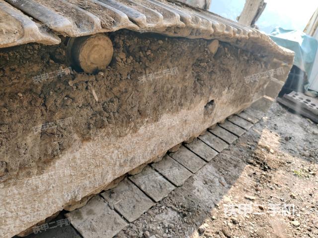 右導向輪（行走機構(gòu)）