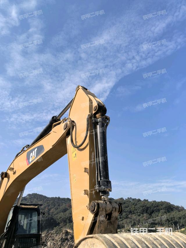 小臂整體右前（工作和回轉(zhuǎn)裝置）