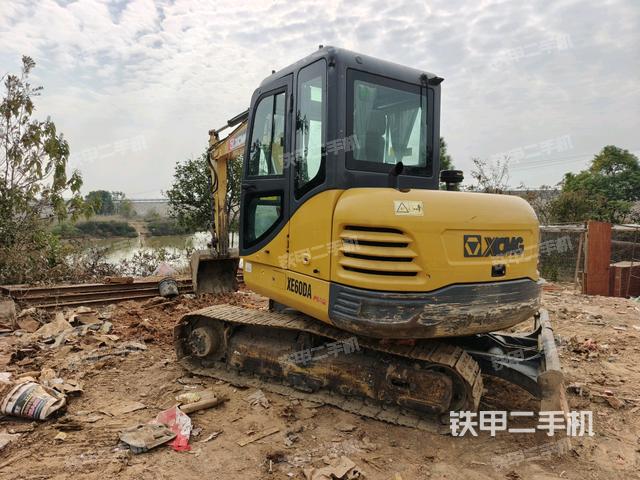 右后45（整機外觀）