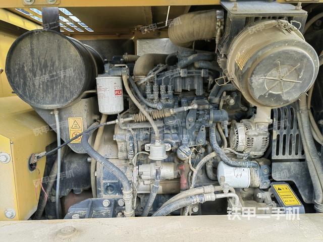 發(fā)動機室(上車部件) 發(fā)動機室(上車部件)