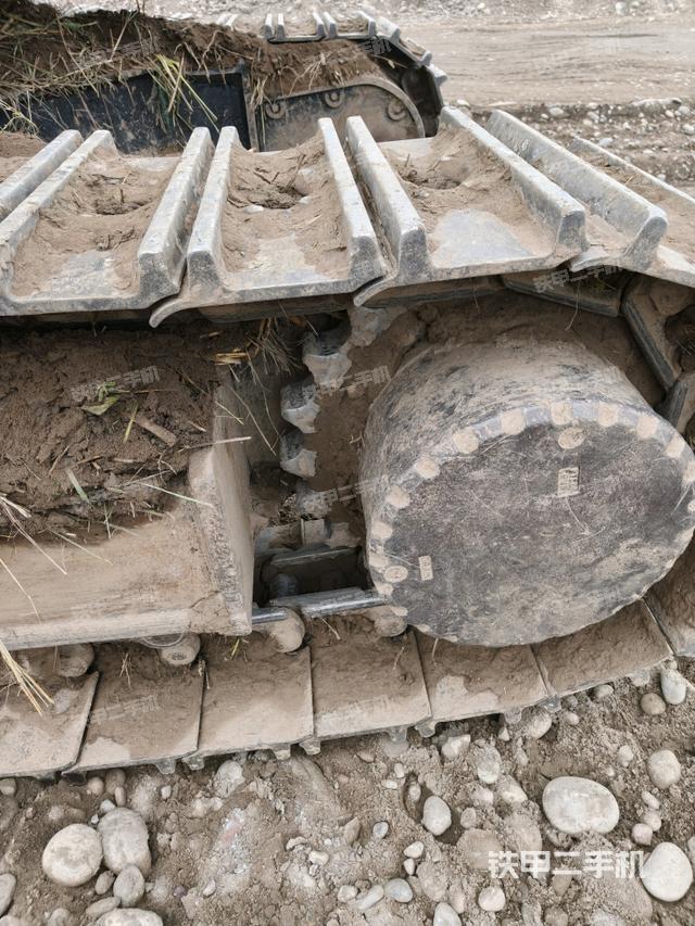 右驅(qū)動(dòng)輪（行走機(jī)構(gòu)）