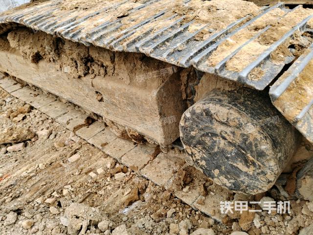 右側行走馬達蓋板（行走機構）