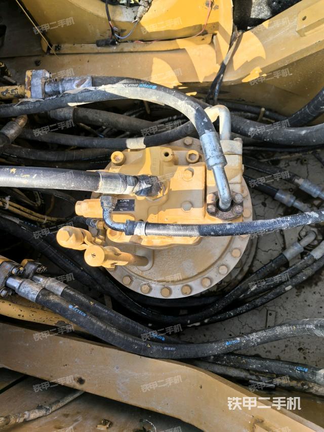 回轉(zhuǎn)馬達(dá)（上車部件）