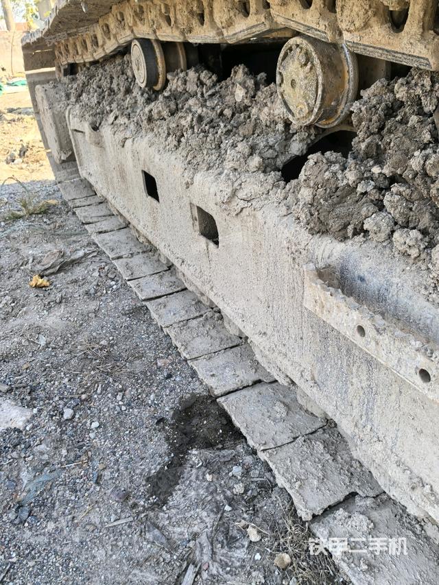 右側(cè)履帶整體（行走機(jī)構(gòu)）