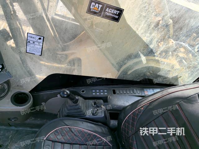 座椅右側(cè)控制臺/鑰匙門/油門/含右手柄（駕駛室部分）