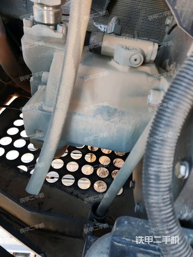 液壓泵室（大件艙室）