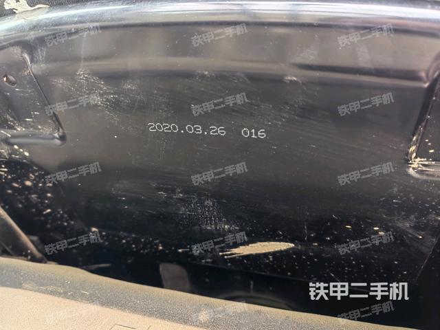 后窗玻璃角標(駕駛室部分) 后窗玻璃角標(駕駛室部分)