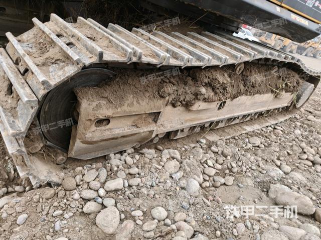 左側(cè)履帶整體?（行走機(jī)構(gòu)）