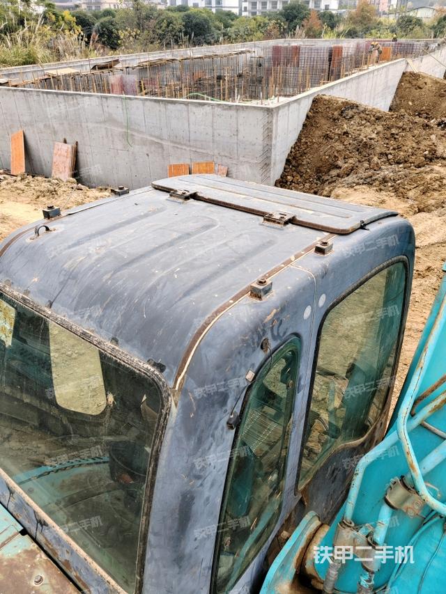 駕駛室頂部俯視（上車部件）