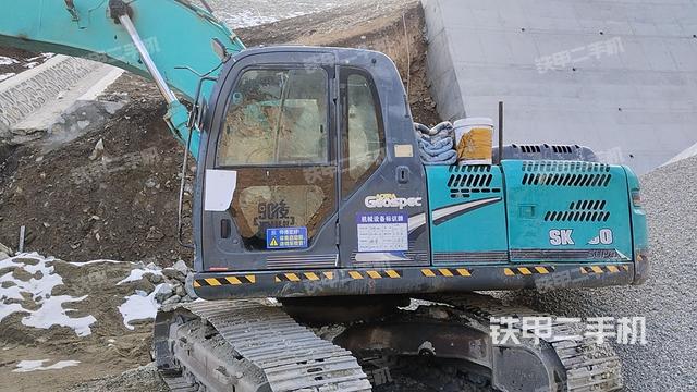 駕駛室整體（整機外觀）