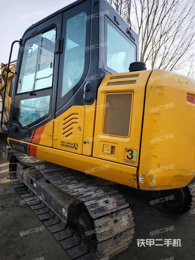 駕駛室頂部（整機(jī)外觀）