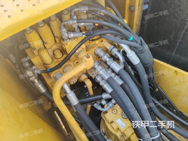 分配閥（上車部件）