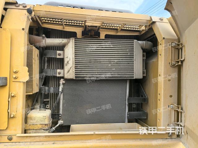 散熱器正面（大件艙室）